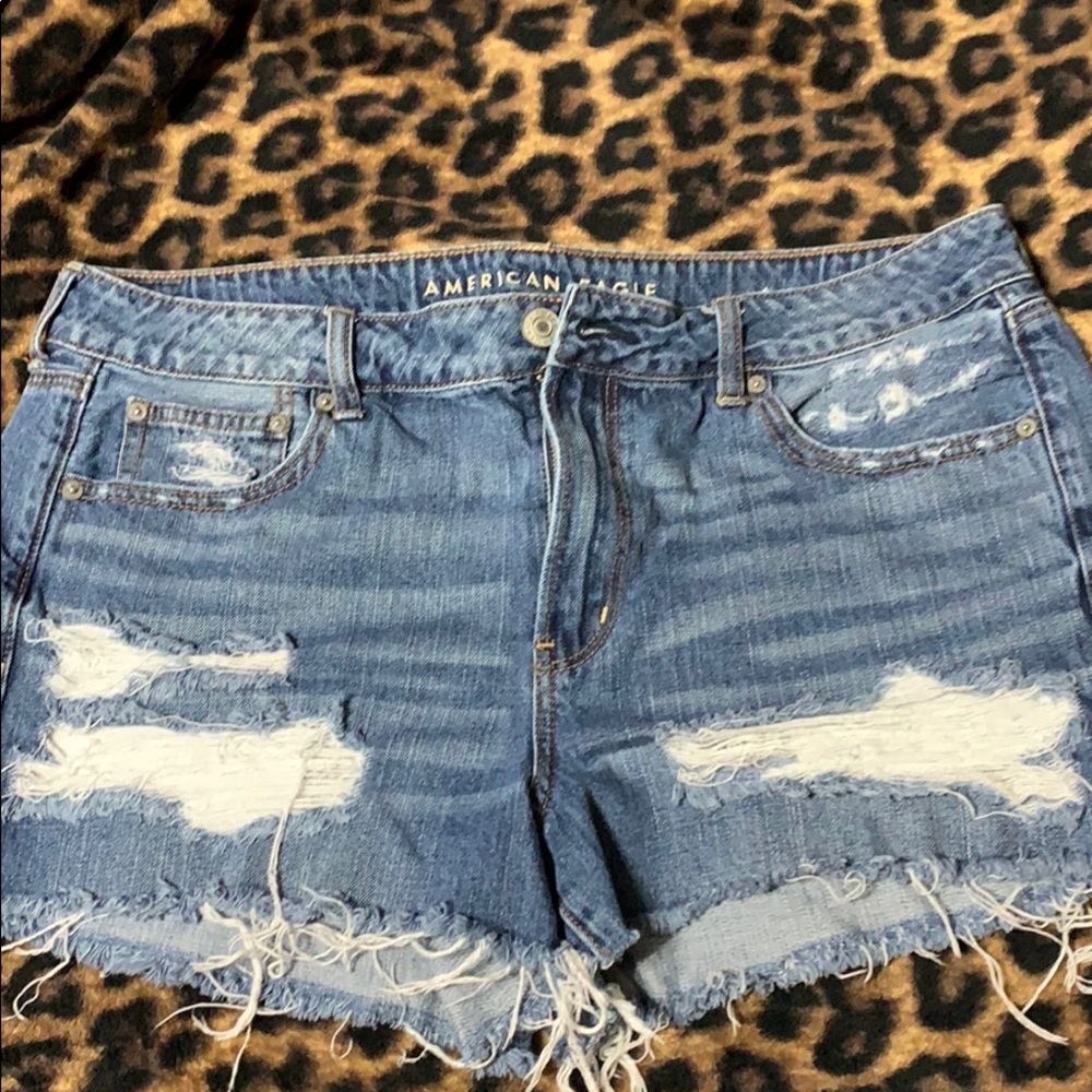 American Eagle Tomgirl Midi shorts